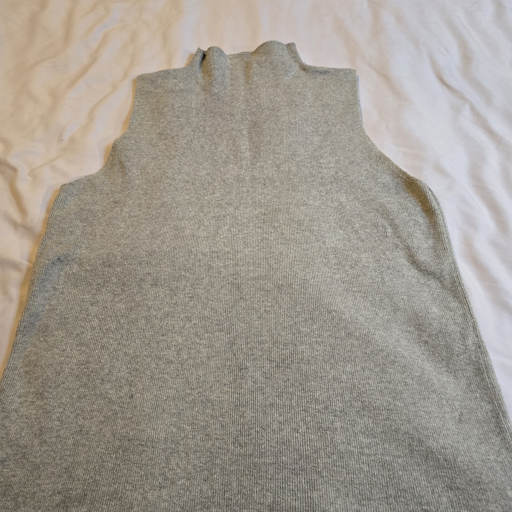 Old Navy Gray Turtleneck Sweater